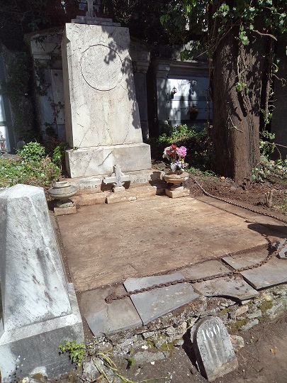 La tomba di Adolfo Parodi