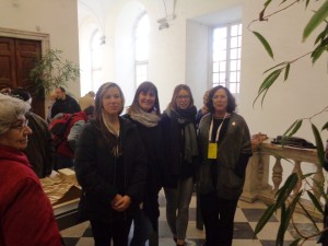 La presentazione della tesi di laurea sulla Val Bsagno al Festival della Scienza 2015. Nella foto le tre studentesse del Politecnico e la Presidente del Festival, Manuela Arata